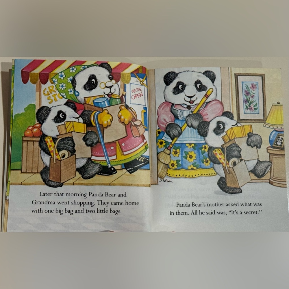Vintage 1982 Panda Bear's Secret - First Little Golden Book Muntean Santoro - Picture 5 of 16